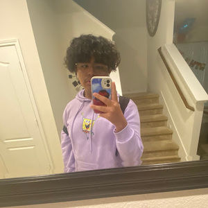 Meet your Posher, Max